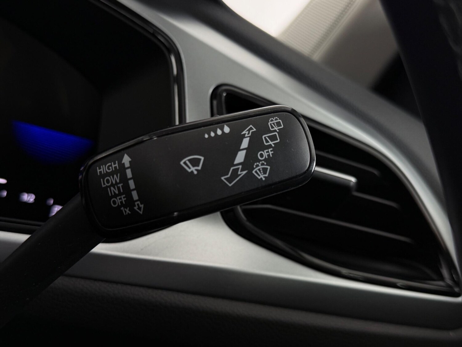 Used Volkswagen T-Roc 2022 for sale - 77525198: Photo 19