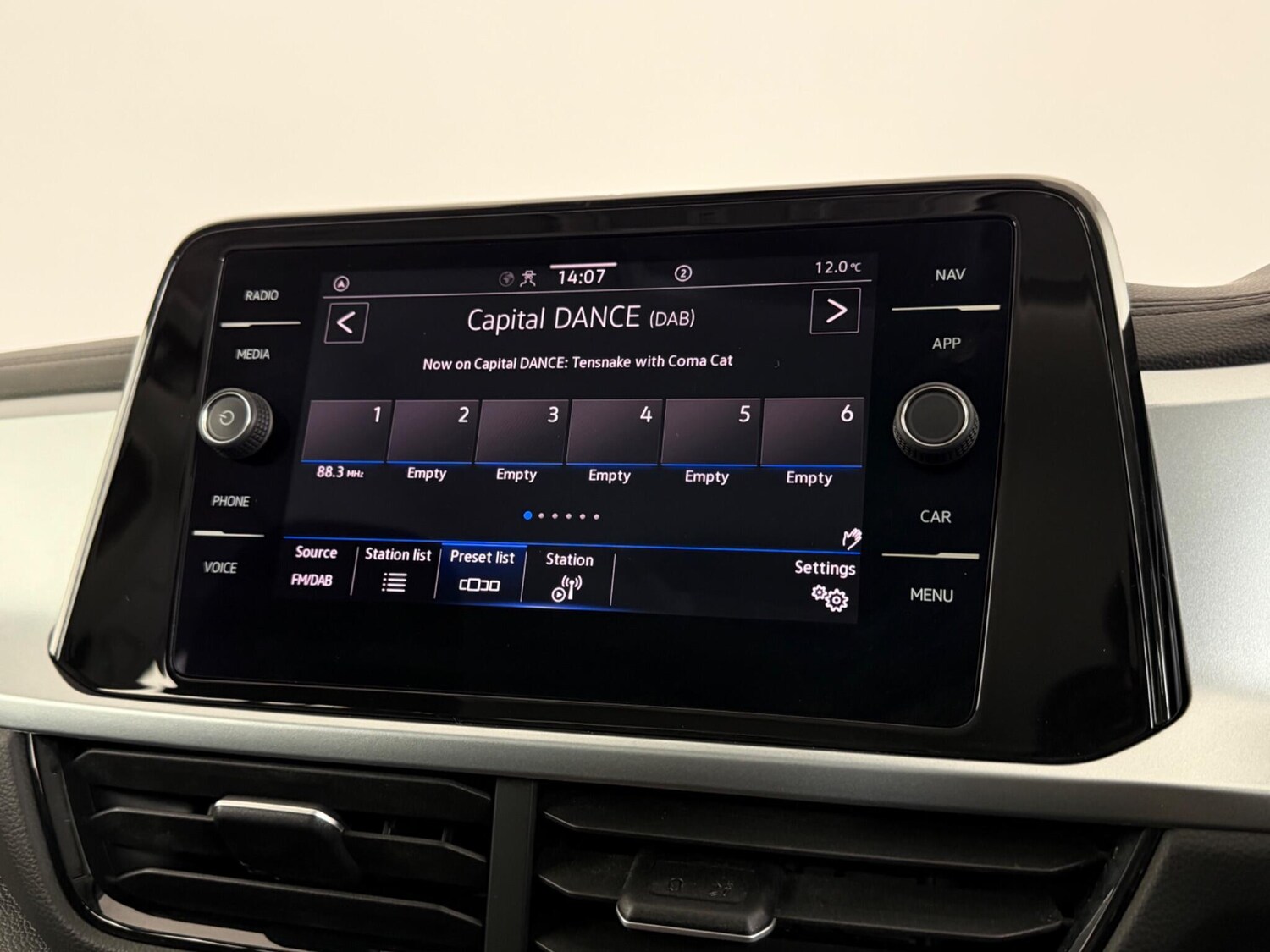 Used Volkswagen T-Roc 2022 for sale - 77525198: Photo 24