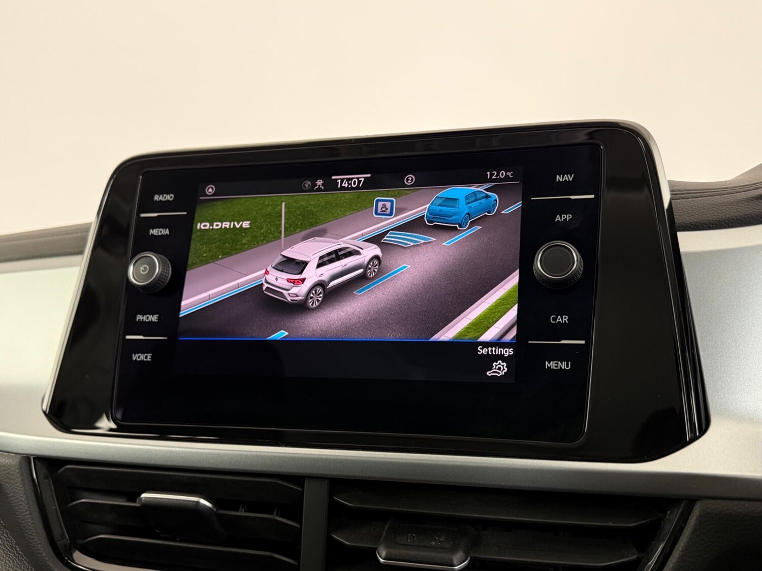 Used Volkswagen T-Roc 2022 for sale - 77525198: Photo 31