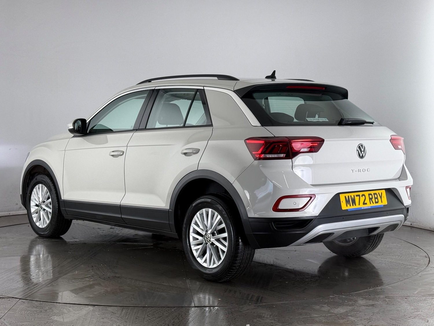 Used Volkswagen T-Roc 2022 for sale - 77525198: Photo 4