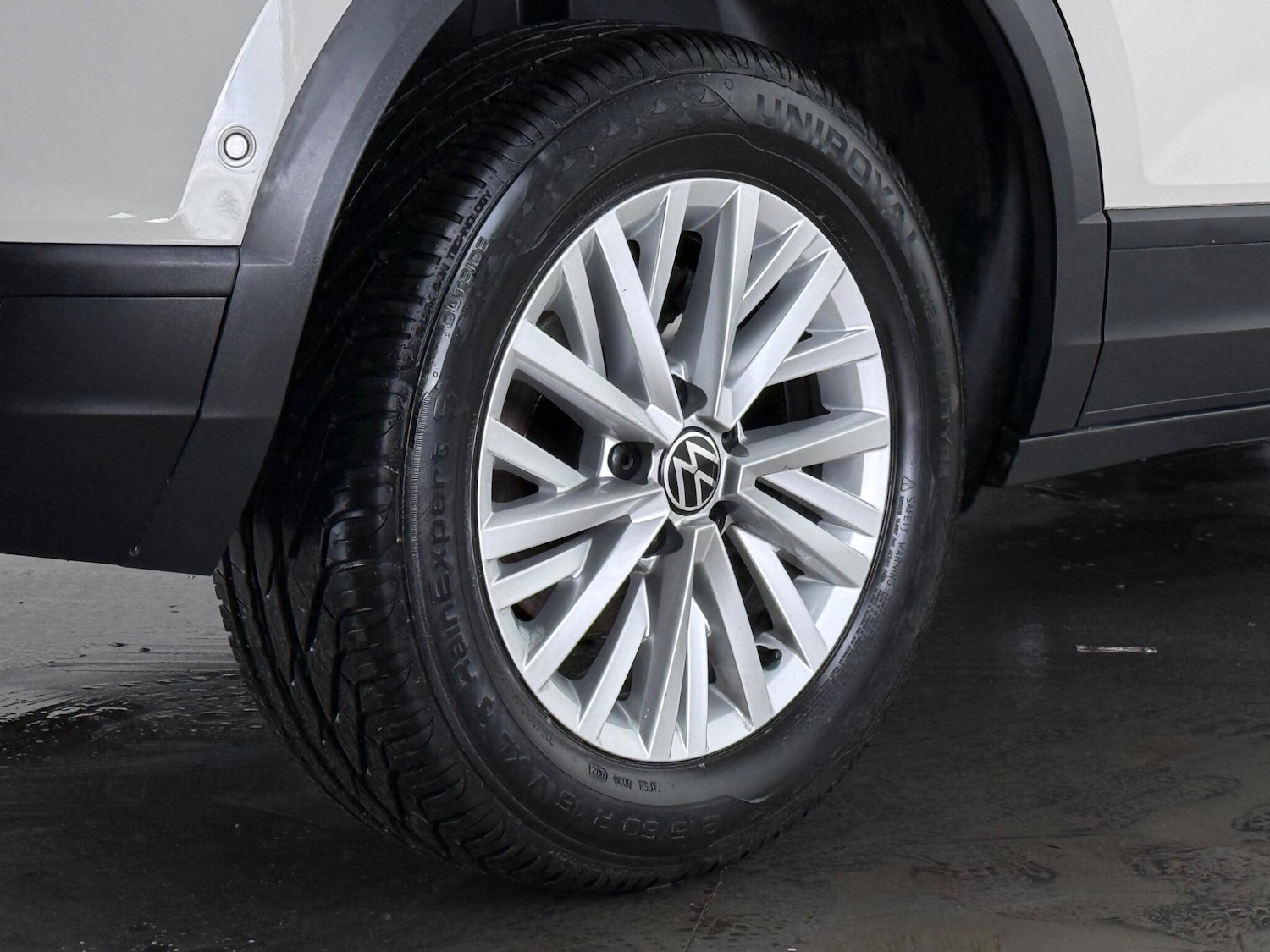 Used Volkswagen T-Roc 2022 for sale - 77525198: Photo 8