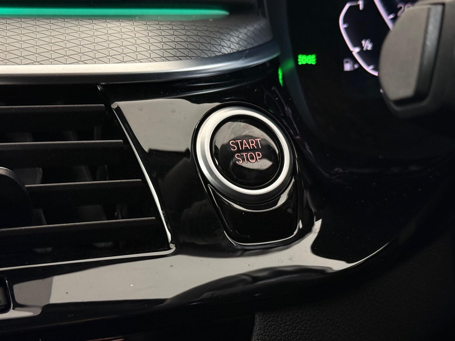 Used BMW 5 Series 2020 for sale - 76714239: Photo 40