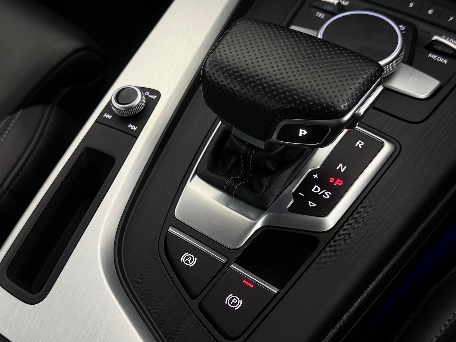 Used Audi A4 2018 for sale - 76468733: Photo 43