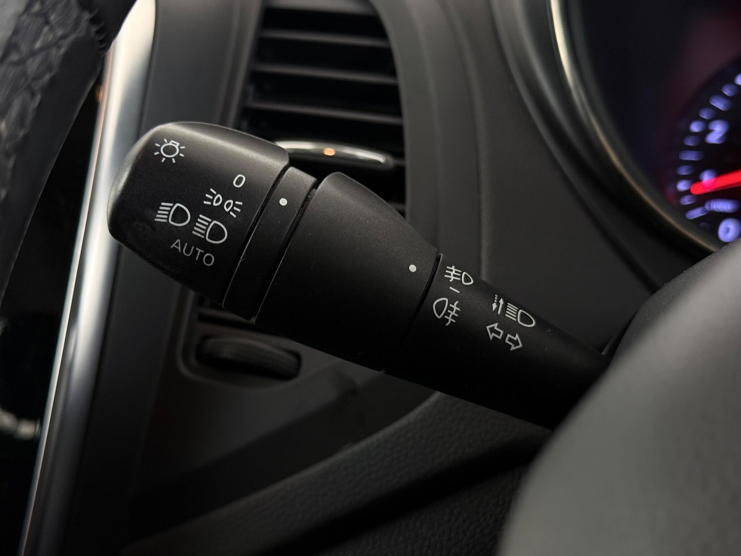 Used Renault Captur 2017 for sale - 77222542: Photo 18