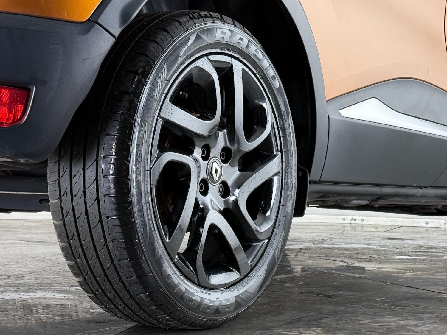 Used Renault Captur 2017 for sale - 77222542: Photo 8