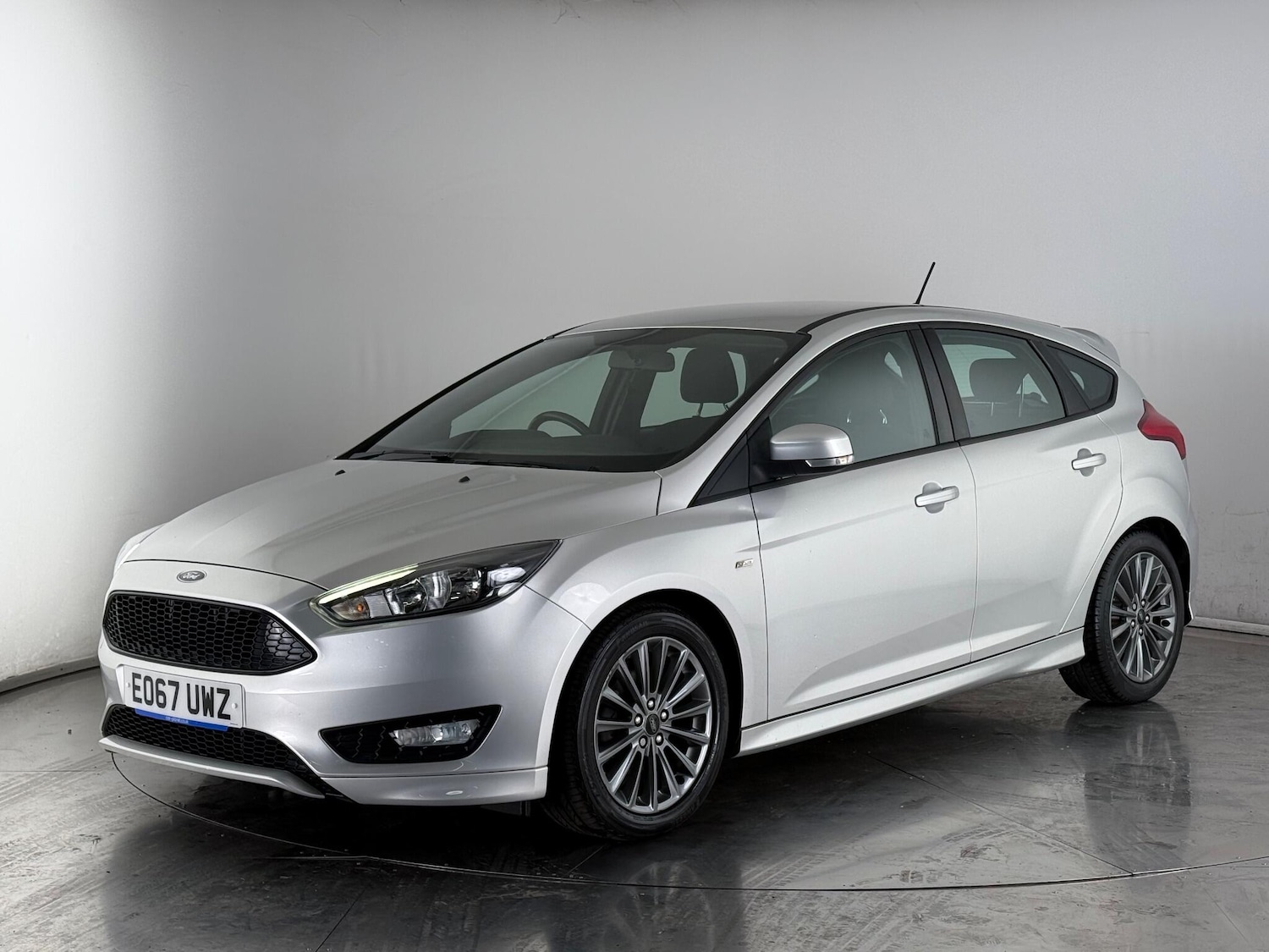 Used Ford Focus 2017 for sale - 77724309: Photo 2