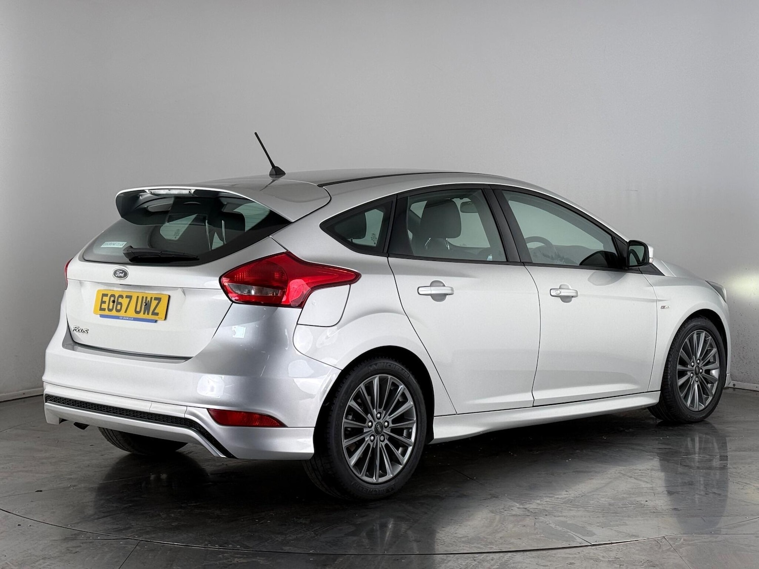 Used Ford Focus 2017 for sale - 77724309: Photo 4