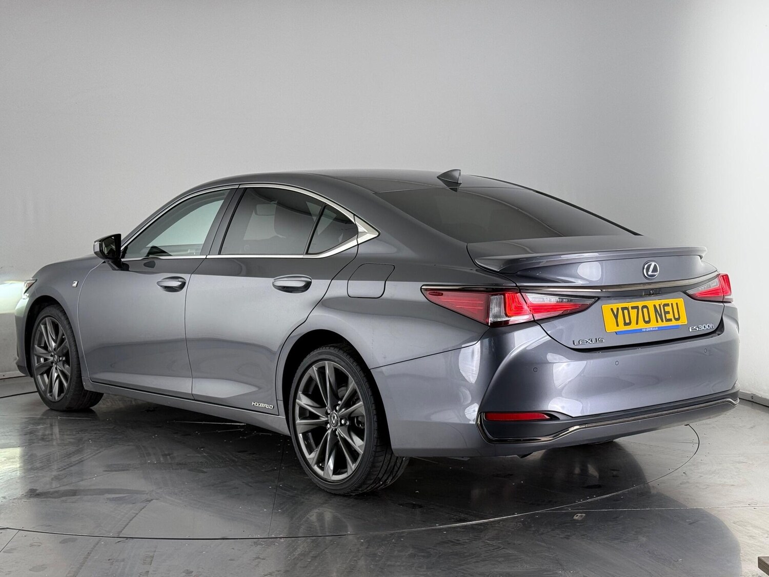 Used Lexus ES 2020 for sale - 76468191: Photo 4