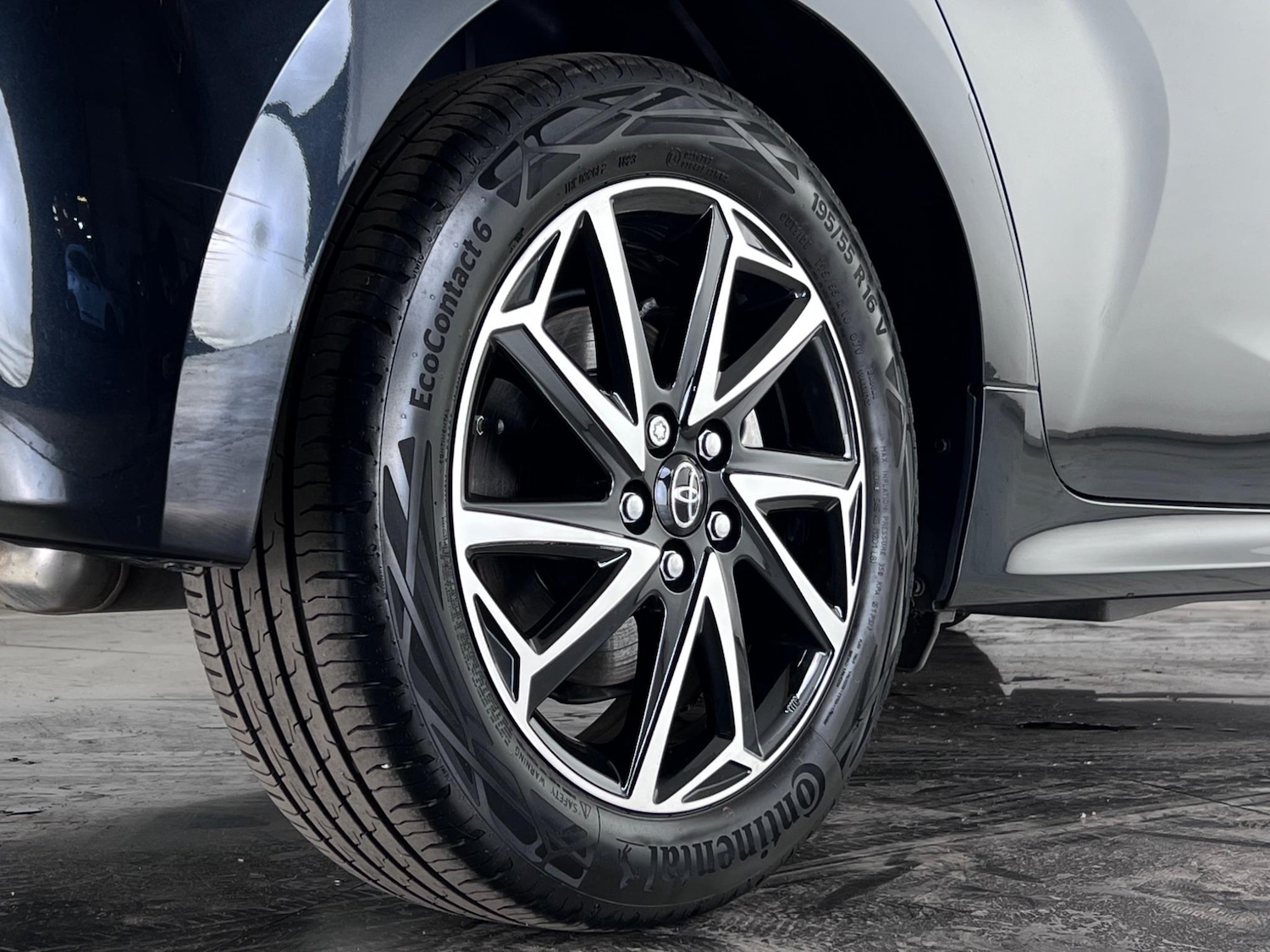 Used Toyota Yaris 2023 for sale - 77244101: Photo 8