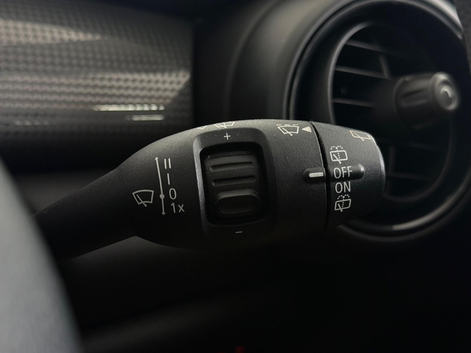 Used MINI Hatch 2018 for sale - 77181102: Photo 19