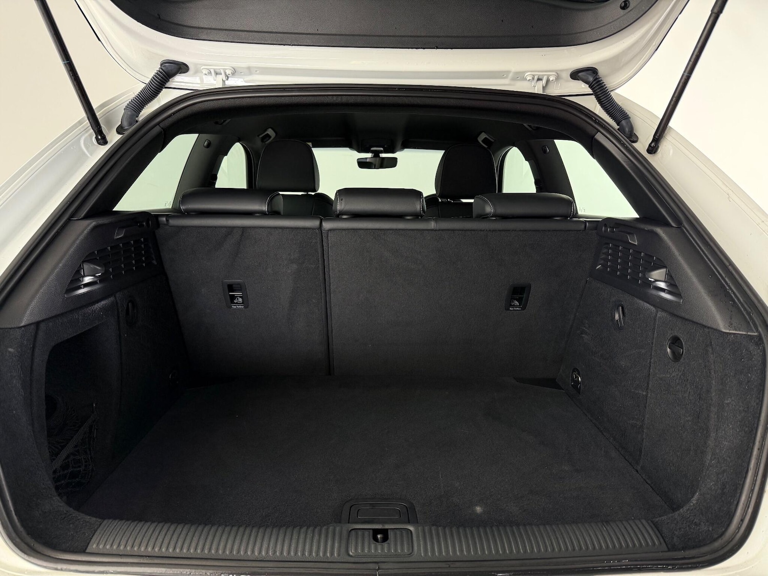 Used Audi A3 2016 for sale - 77259537: Photo 9