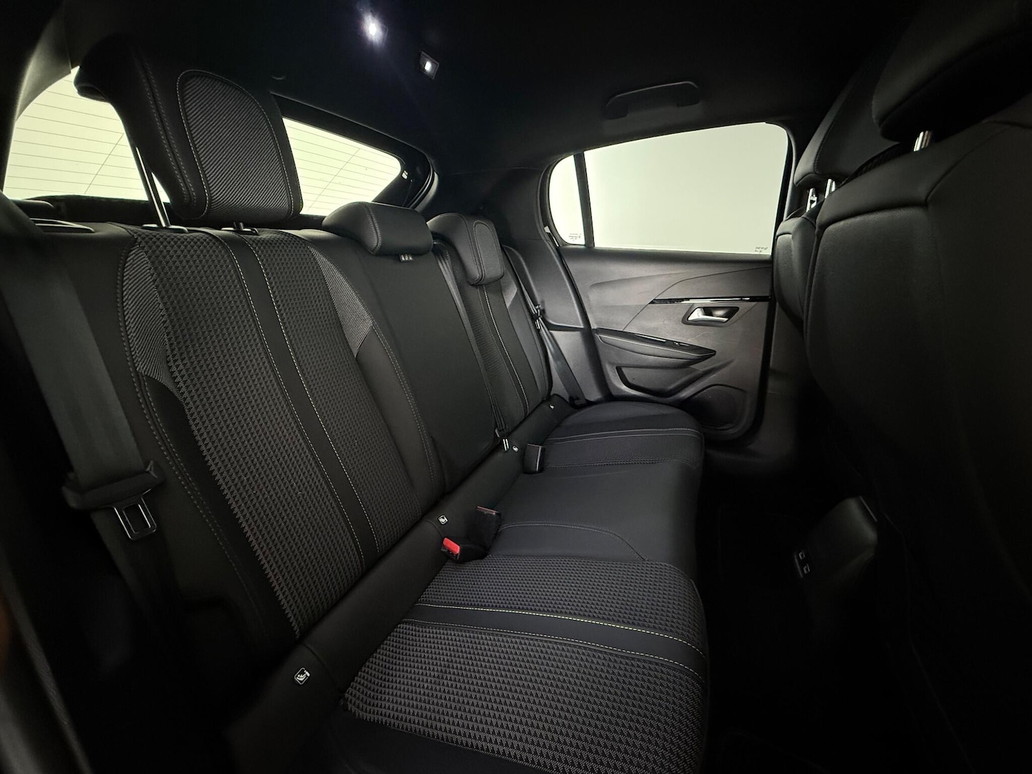 Used Peugeot 208 2023 for sale - 76468703: Photo 19