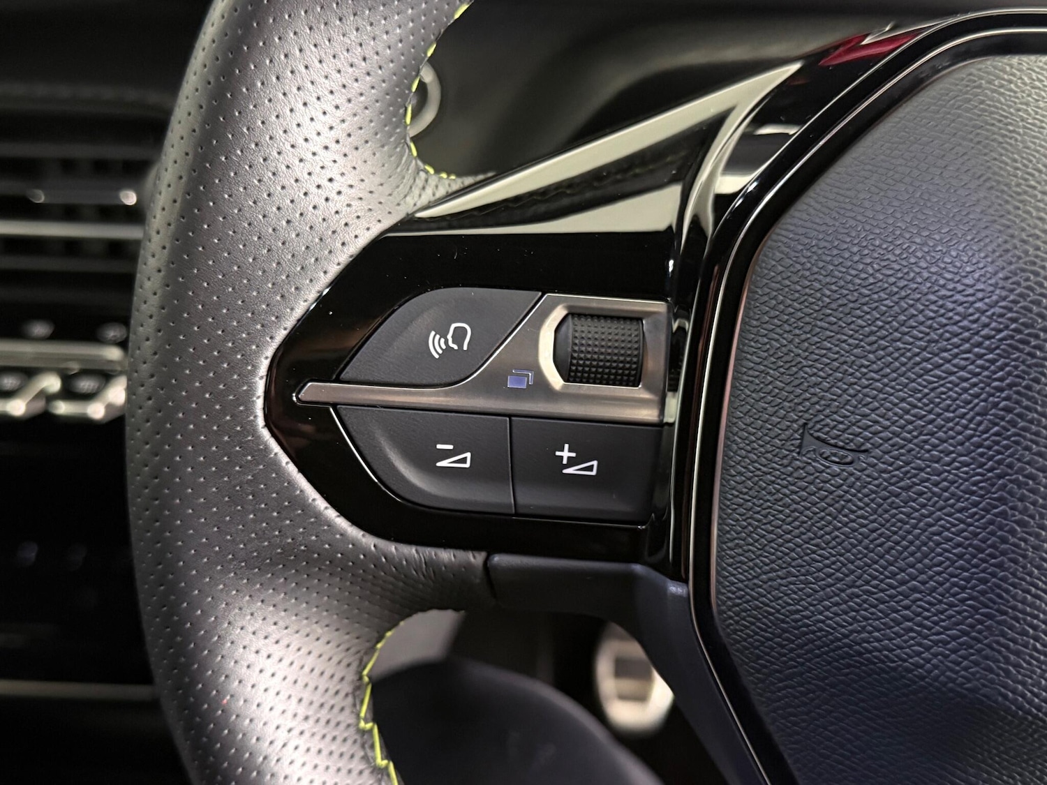 Used Peugeot 208 2023 for sale - 76468703: Photo 23