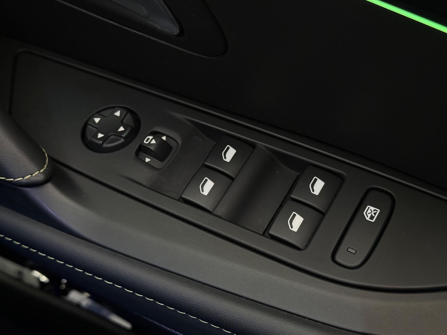 Used Peugeot 208 2023 for sale - 76468703: Photo 29