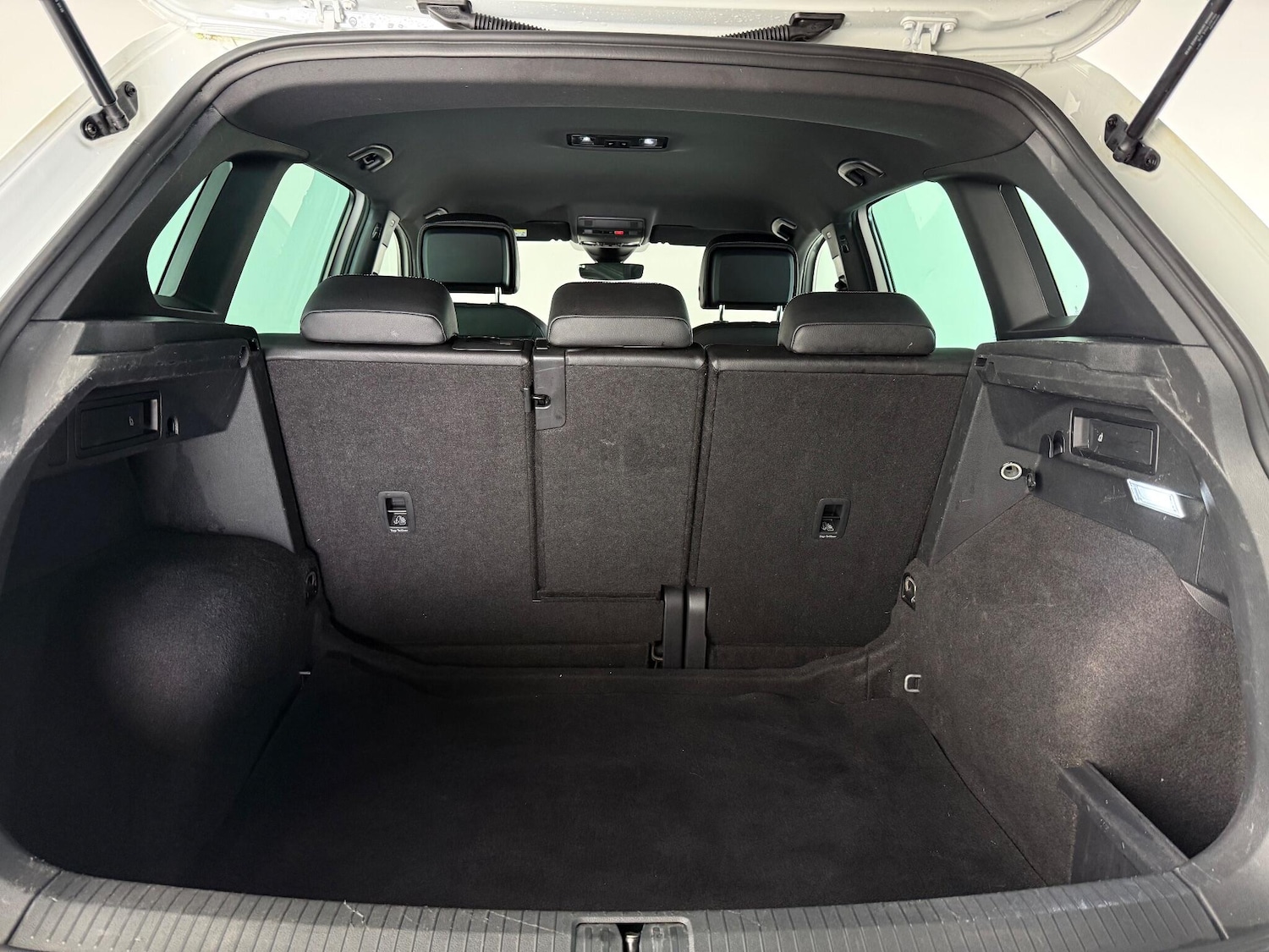 Used Volkswagen Tiguan 2022 for sale - 77744248: Photo 10