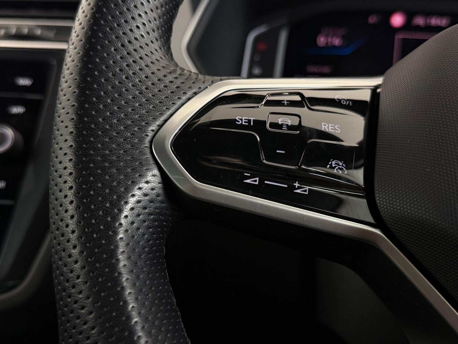 Used Volkswagen Tiguan 2022 for sale - 77744248: Photo 19