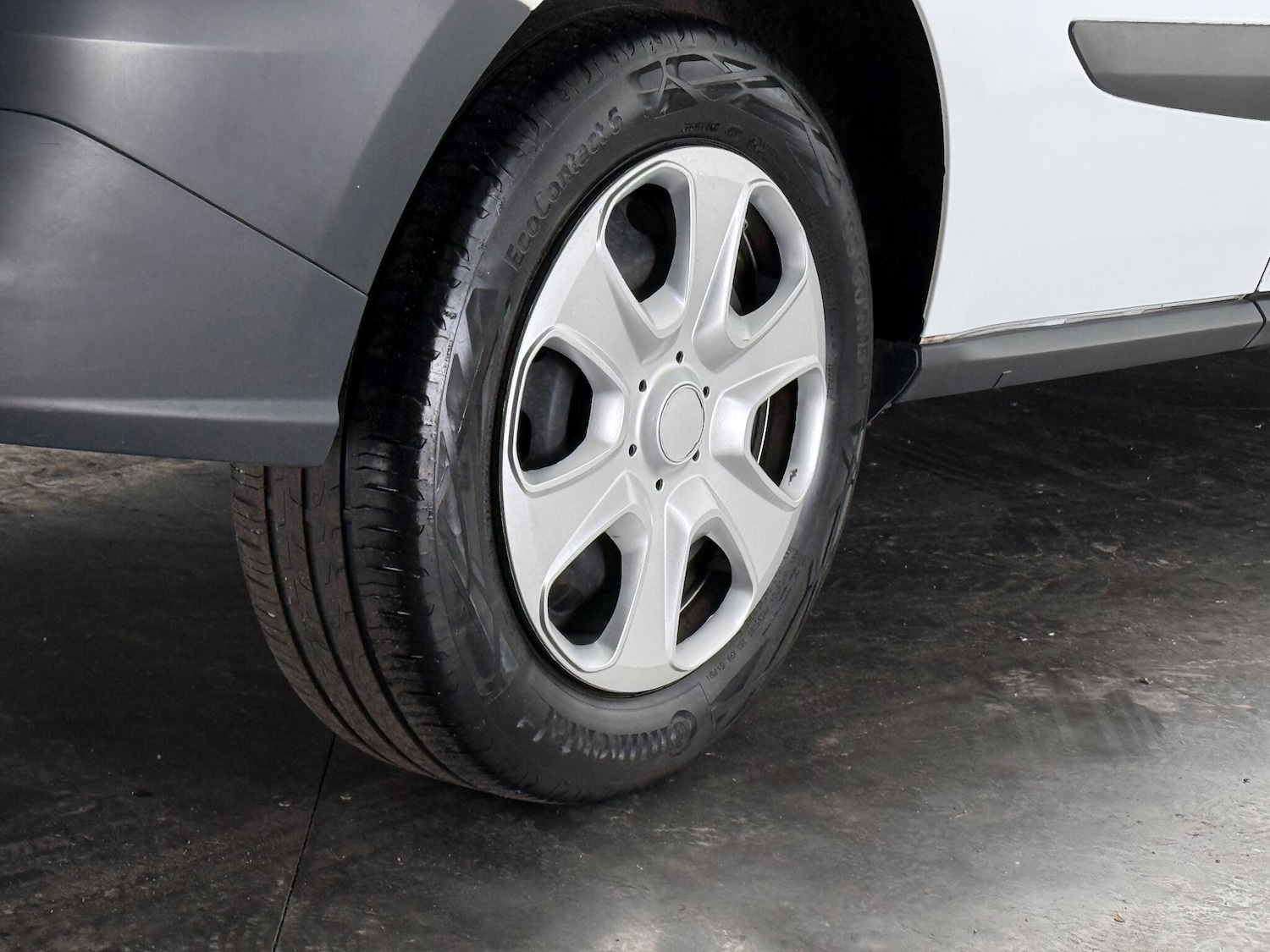 Used Ford Transit Courier 2020 for sale - 77222223: Photo 9