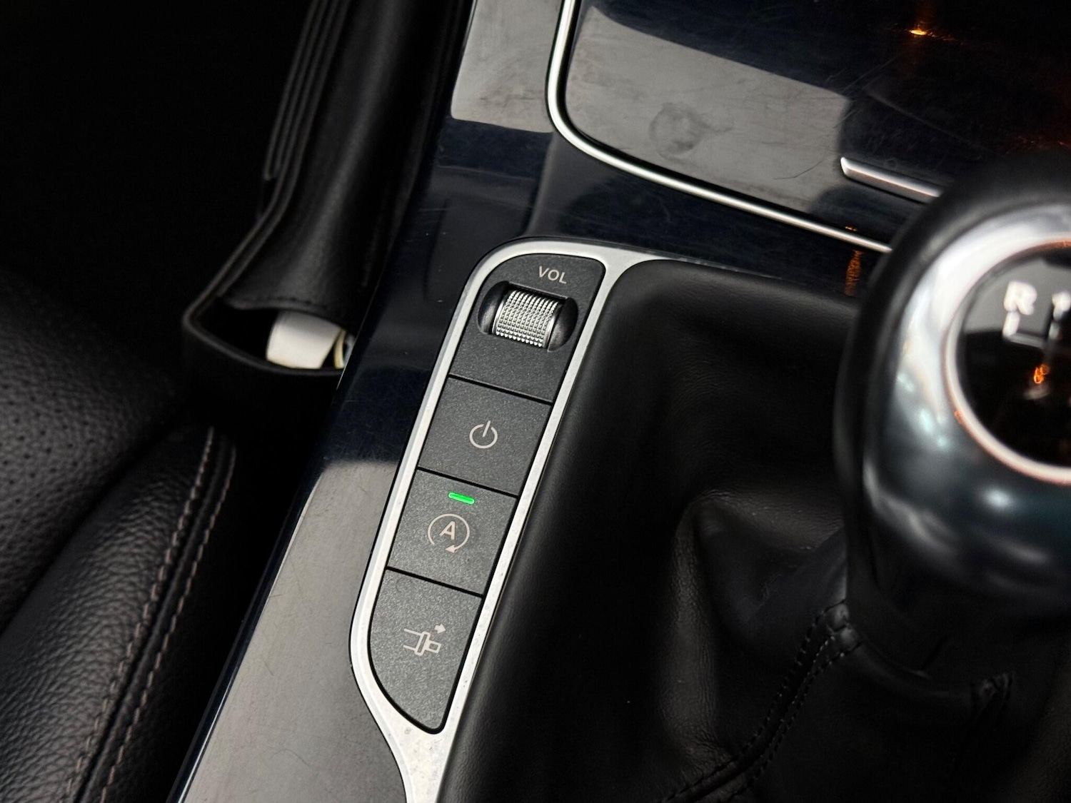 Used Mercedes-Benz C Class 2017 for sale - 76468450: Photo 35