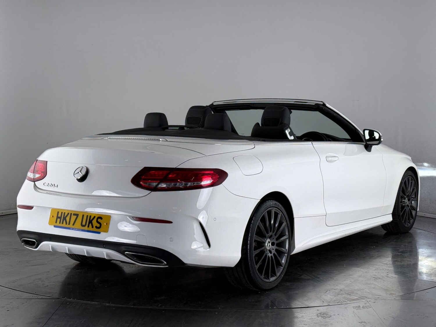 Used Mercedes-Benz C Class 2017 for sale - 76468450: Photo 7