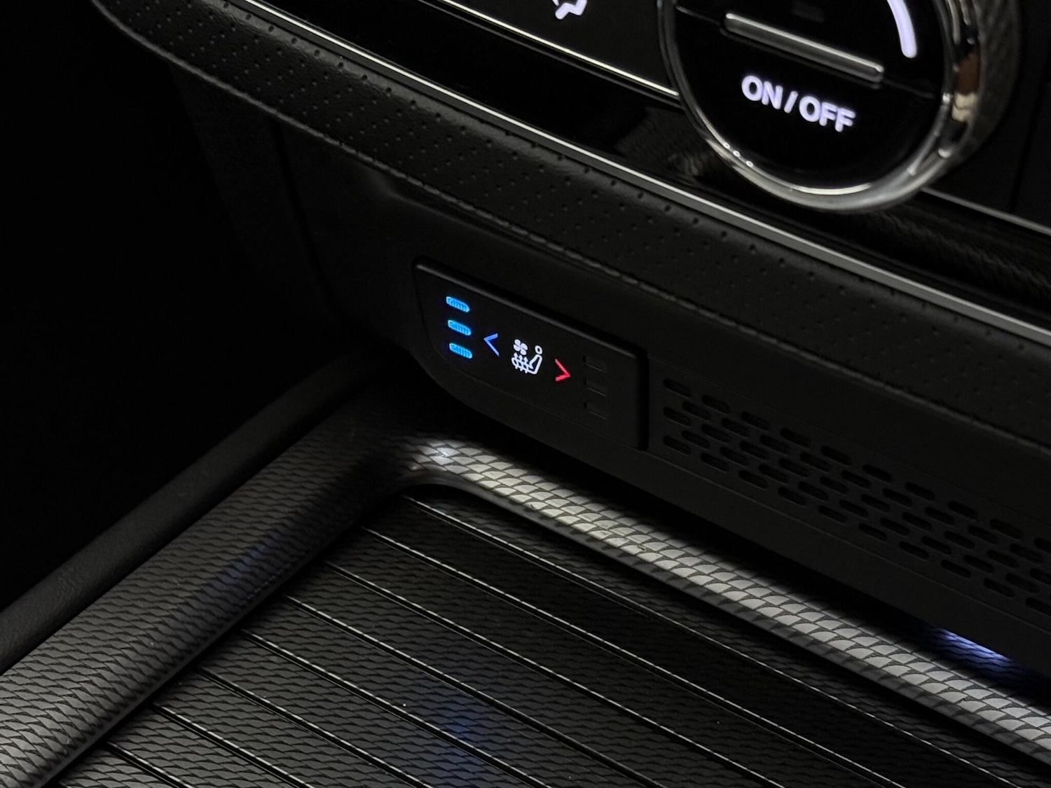 Used Ssangyong Rexton 2021 for sale - 77216593: Photo 39