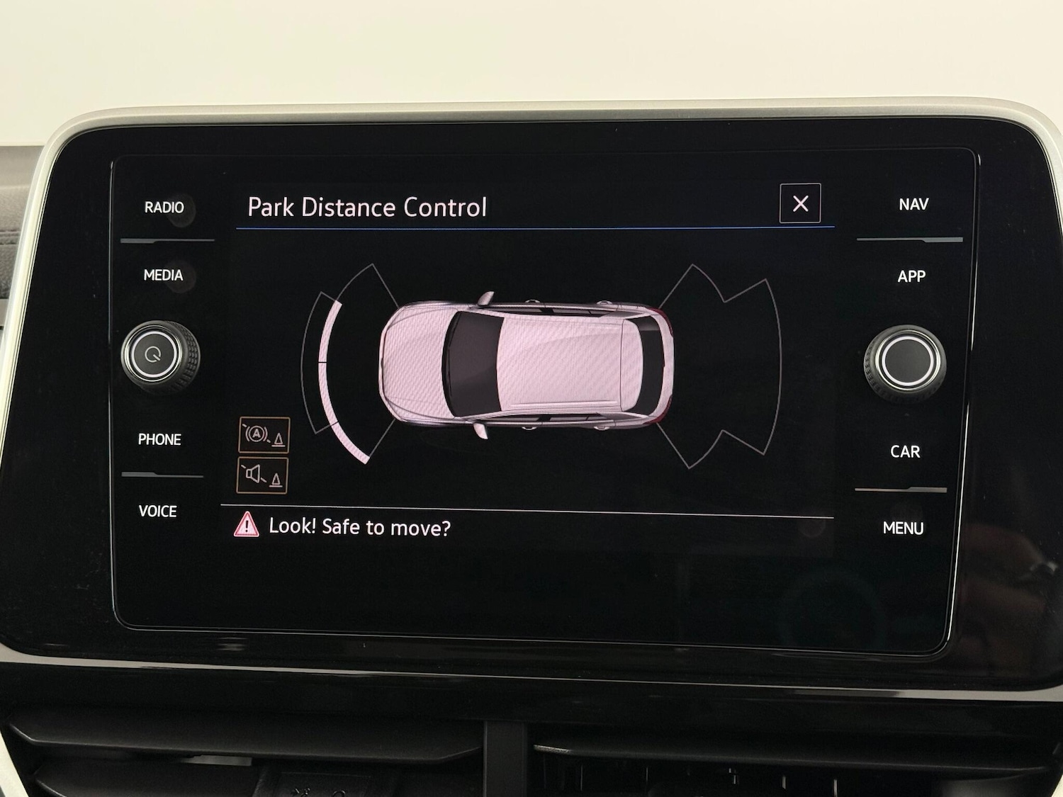 Used Volkswagen T-Roc 2024 for sale - 76886254: Photo 39