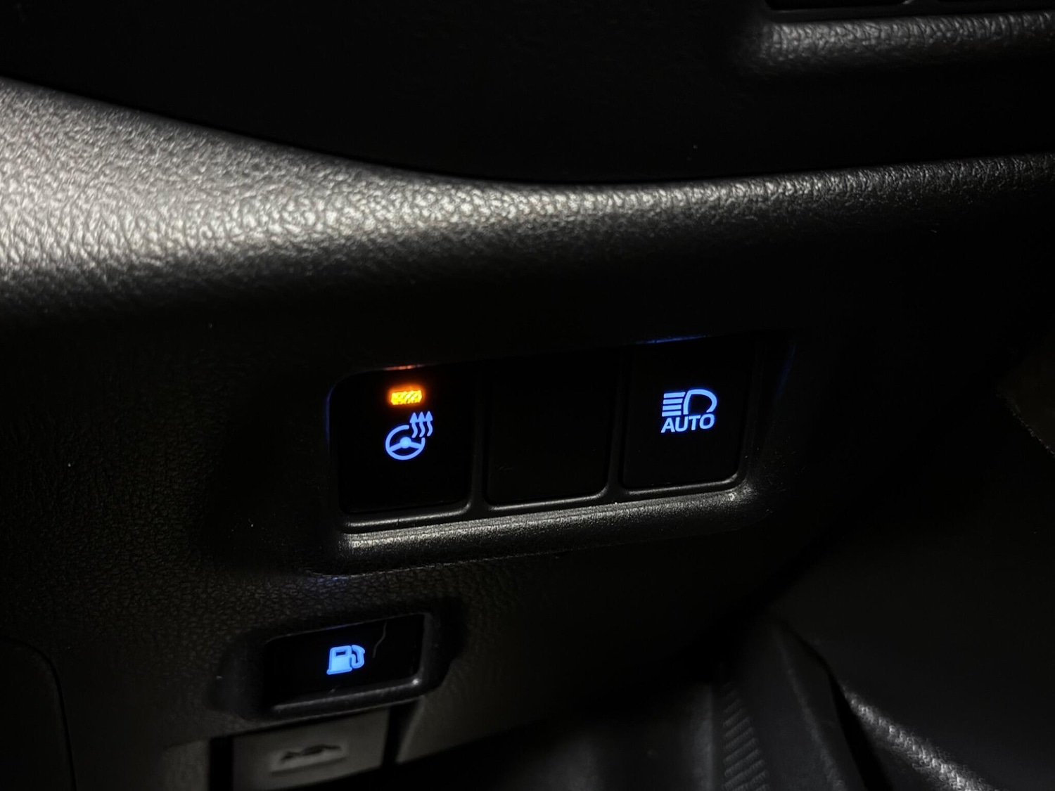 Used Toyota C-HR 2020 for sale - 77538706: Photo 21