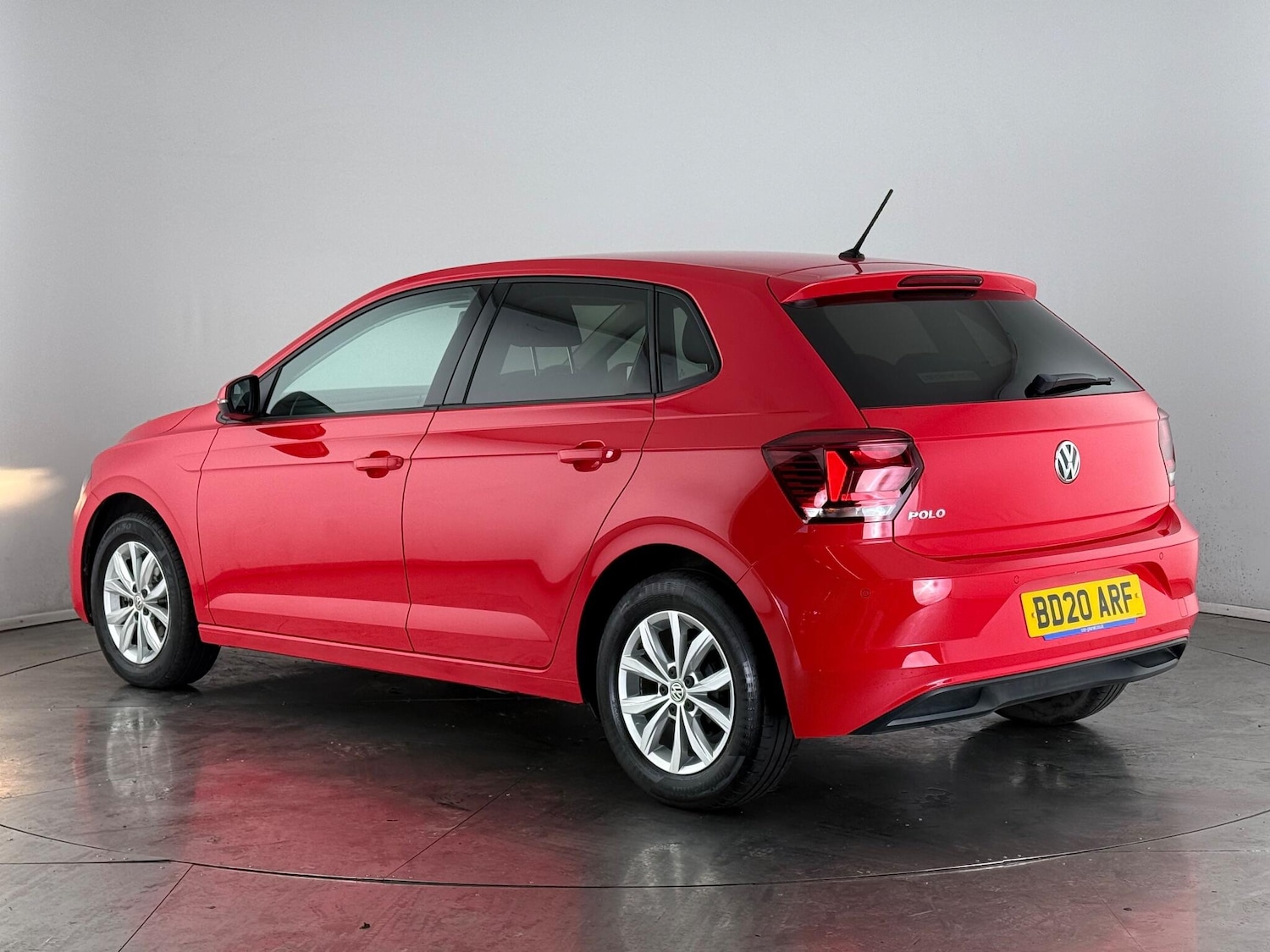 Used Volkswagen Polo 2020 for sale - 76468248: Photo 4