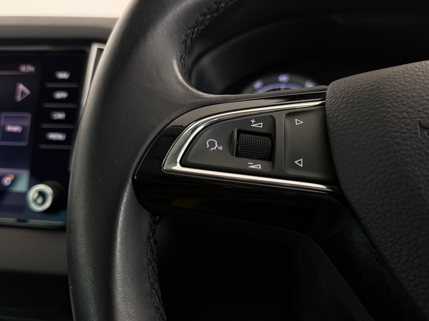 Used Skoda Karoq 2020 for sale - 77246930: Photo 16