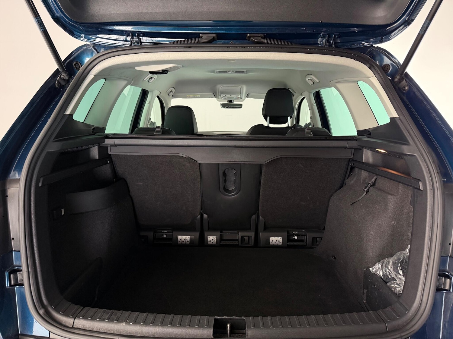 Used Skoda Karoq 2020 for sale - 77246930: Photo 8