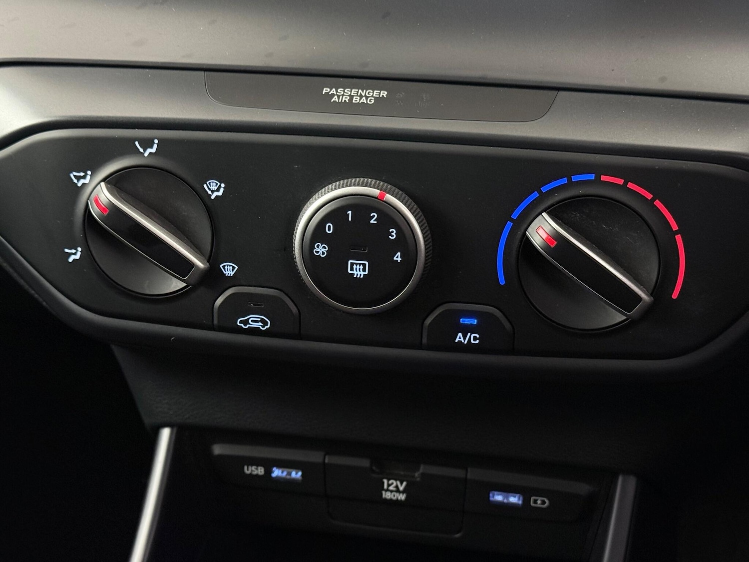 Used Hyundai i20 2022 for sale - 77242972: Photo 27