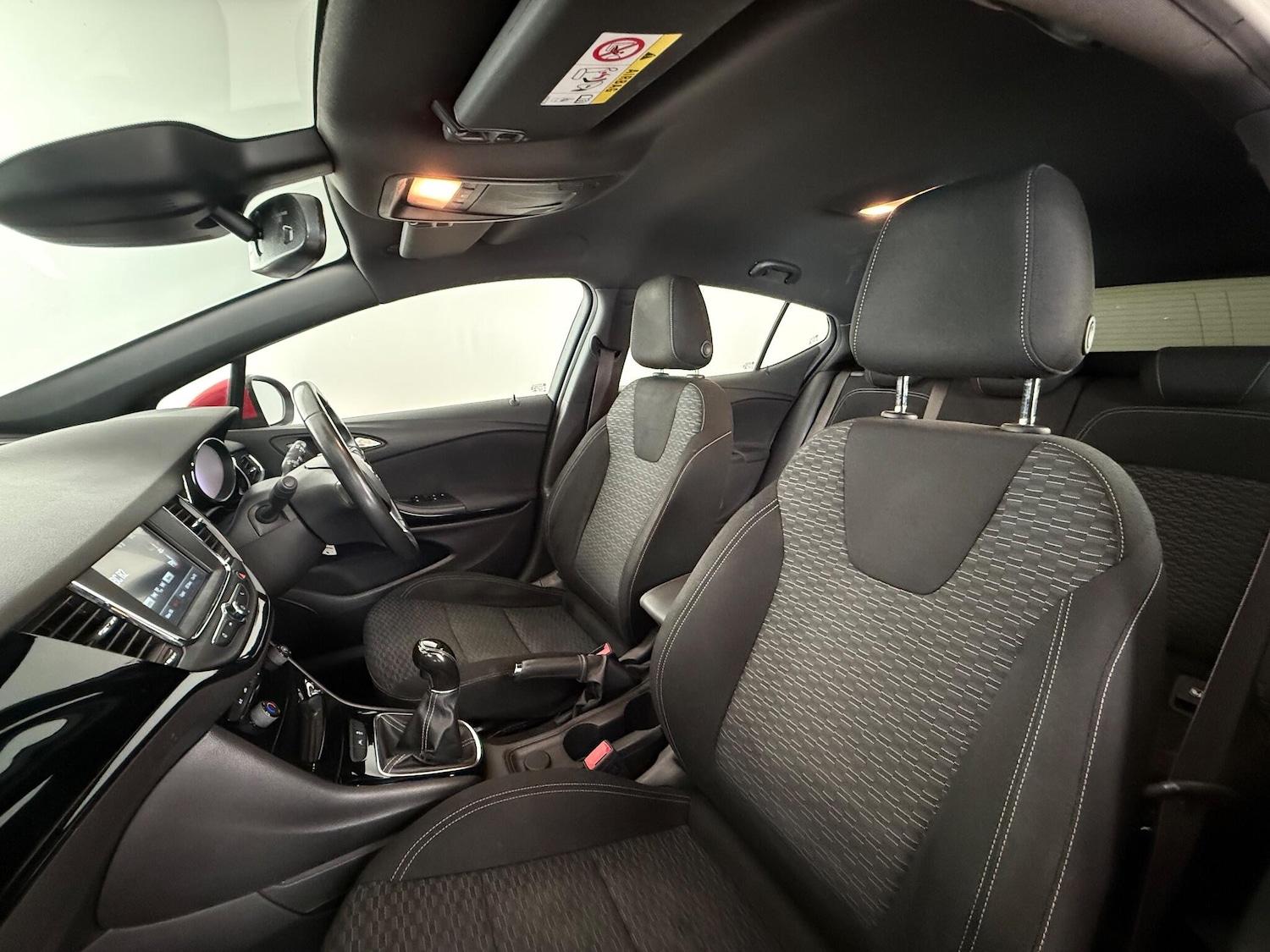 Used Vauxhall Astra 2018 for sale - 76468758: Photo 18