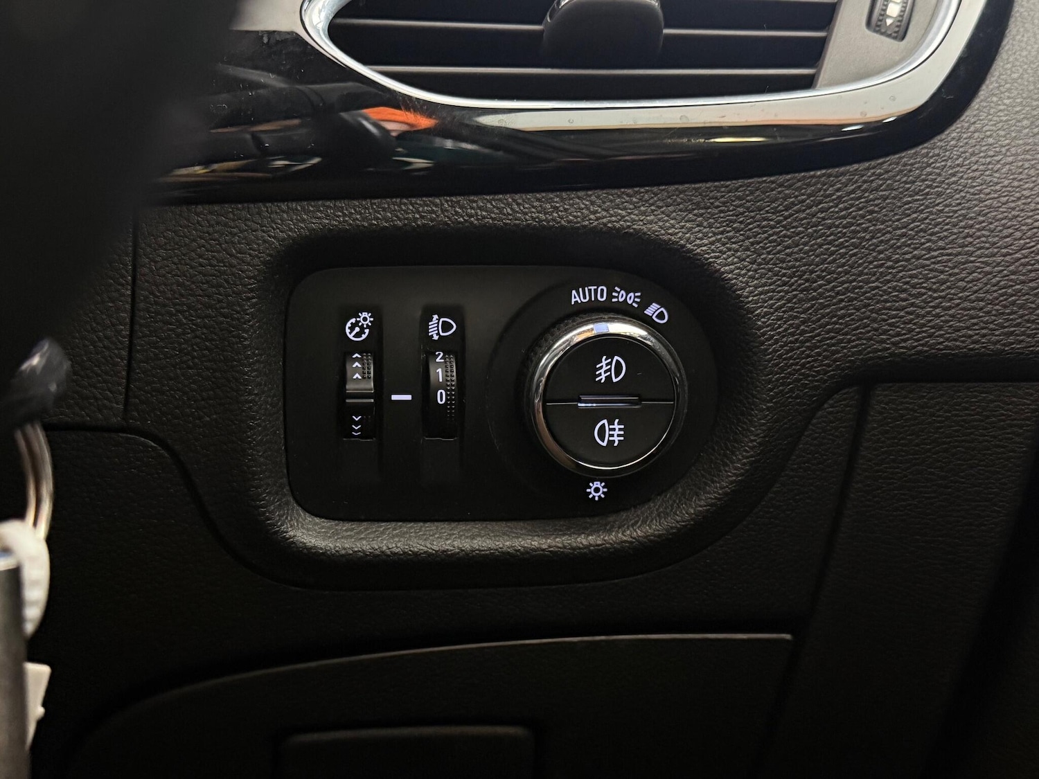 Used Vauxhall Astra 2018 for sale - 76468758: Photo 26