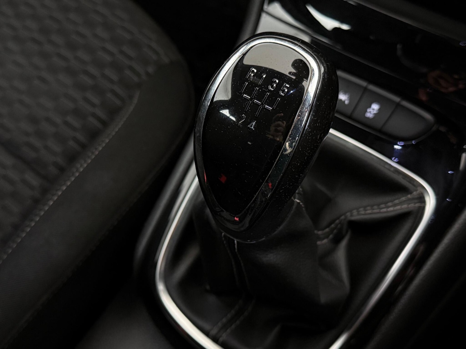 Used Vauxhall Astra 2018 for sale - 76468758: Photo 37