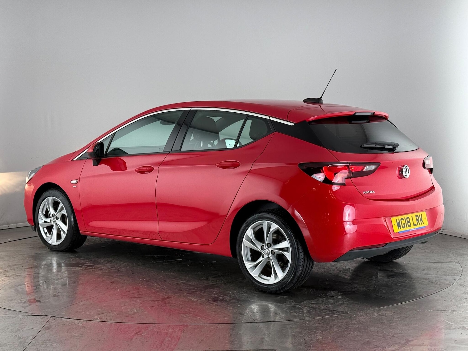 Used Vauxhall Astra 2018 for sale - 76468758: Photo 5