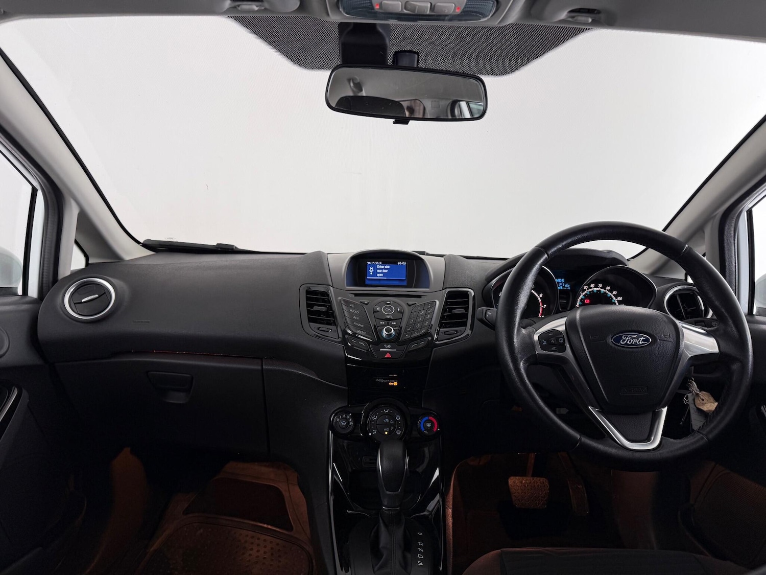 Used Ford Fiesta 2015 for sale - 77259842: Photo 14