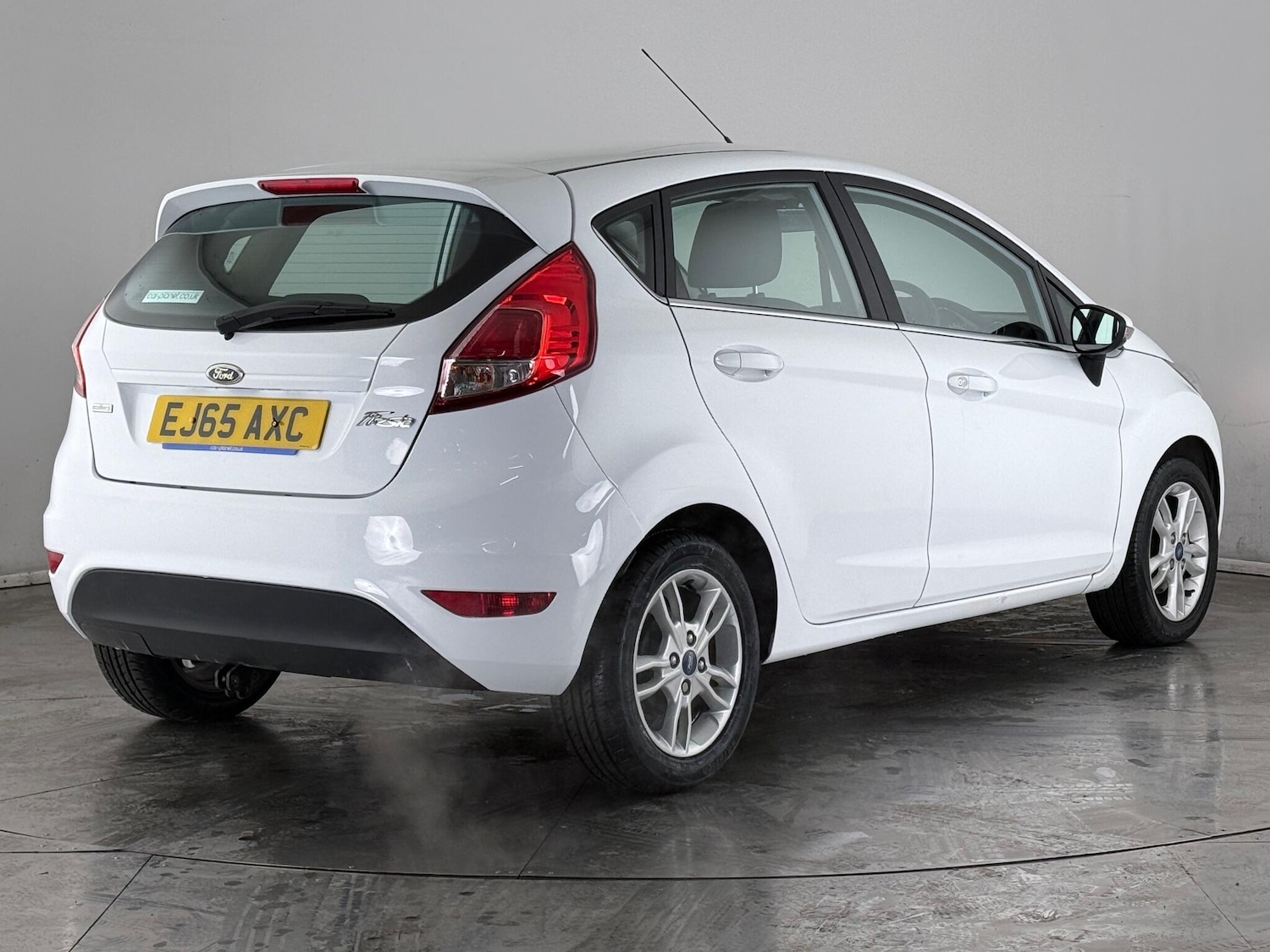 Used Ford Fiesta 2015 for sale - 77259842: Photo 6