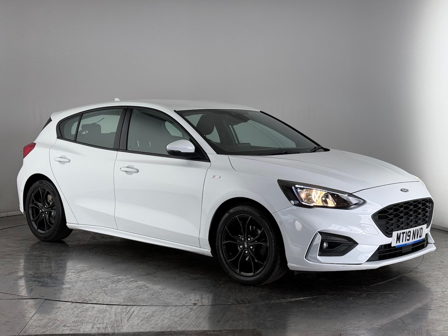 Used Ford Focus 2019 for sale - 76468768: Photo 1