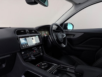 Used Jaguar F-Pace 2017 for sale - 79216994: Photo