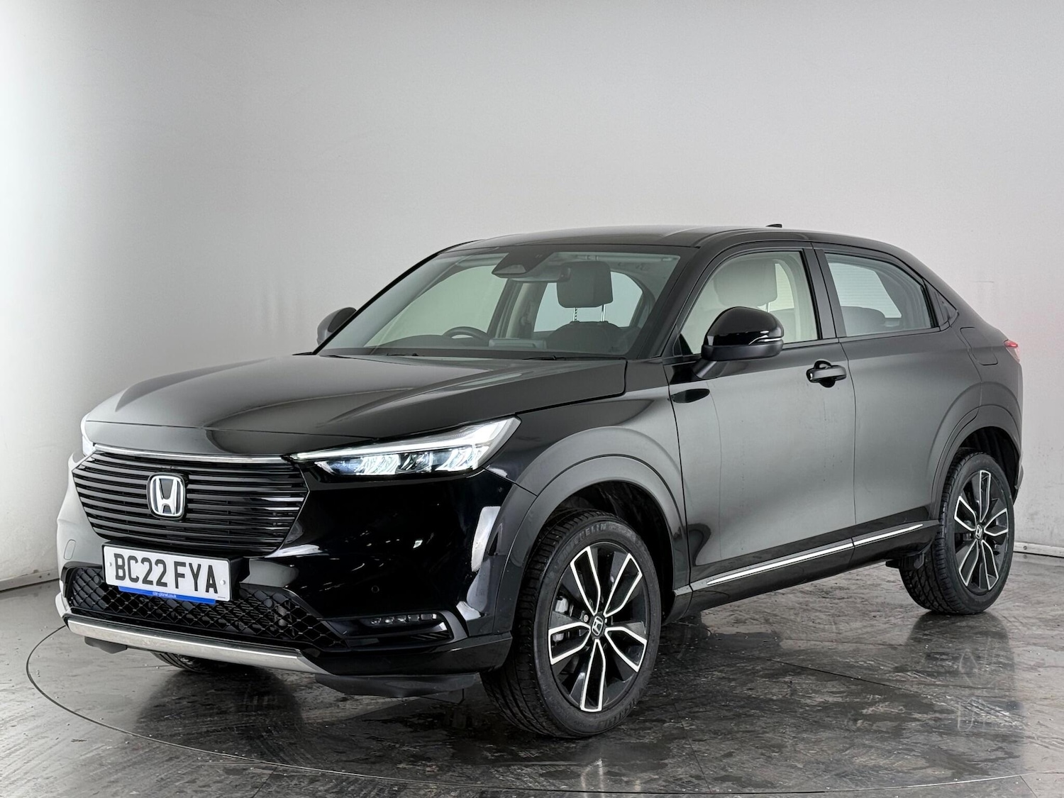 Used Honda HR-V 2022 for sale - 76468557: Photo 3