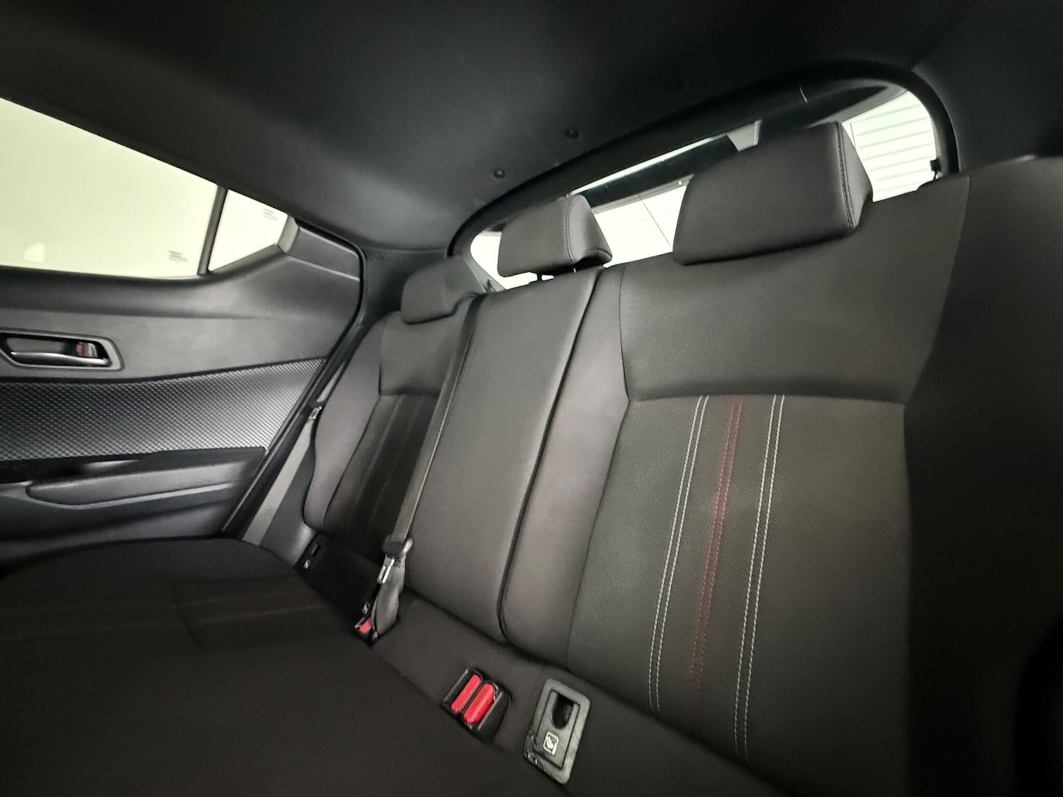 Used Toyota C-HR 2022 for sale - 77259852: Photo 9