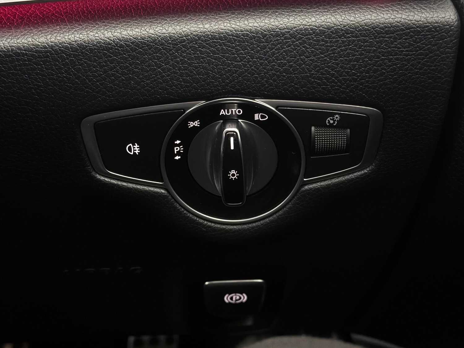 Used Mercedes-Benz E Class 2019 for sale - 76865496: Photo 29