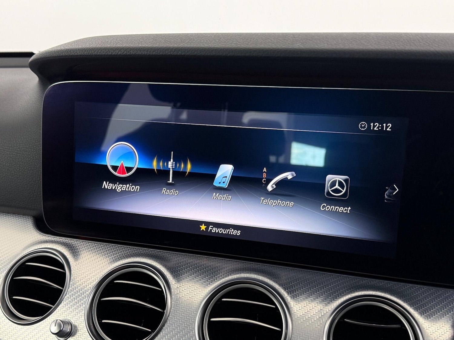 Used Mercedes-Benz E Class 2019 for sale - 76865496: Photo 35