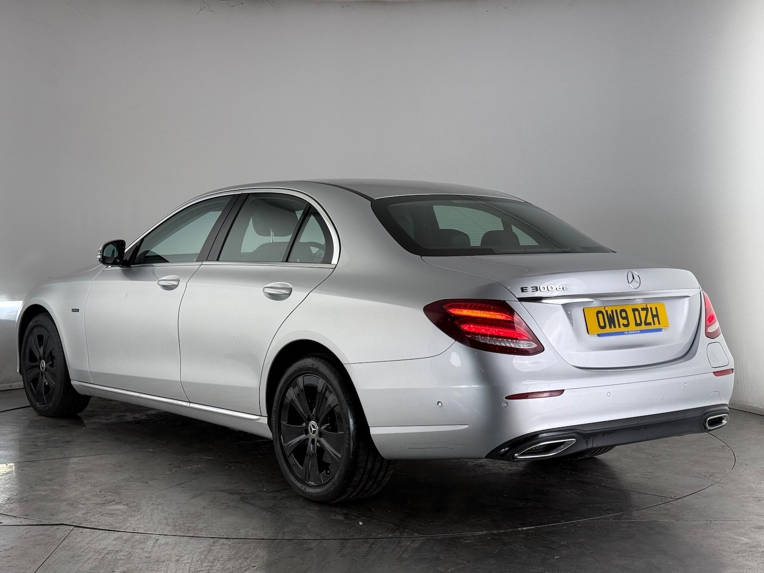 Used Mercedes-Benz E Class 2019 for sale - 76865496: Photo 4