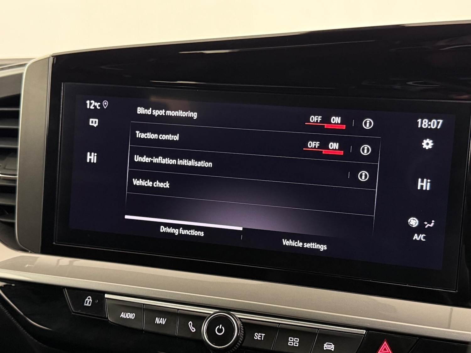 Used Vauxhall Mokka 2023 for sale - 77221828: Photo 25