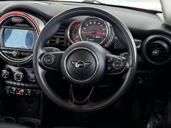 Used MINI Hatch 2018 for sale - 75509367: Photo 19