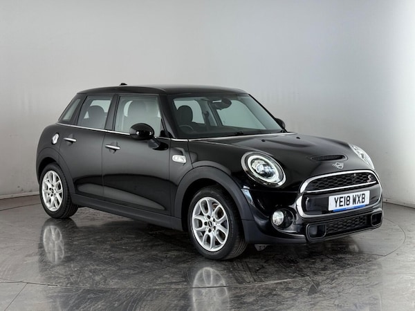 Used MINI Hatch 2018 for sale - 75509367: Photo 1