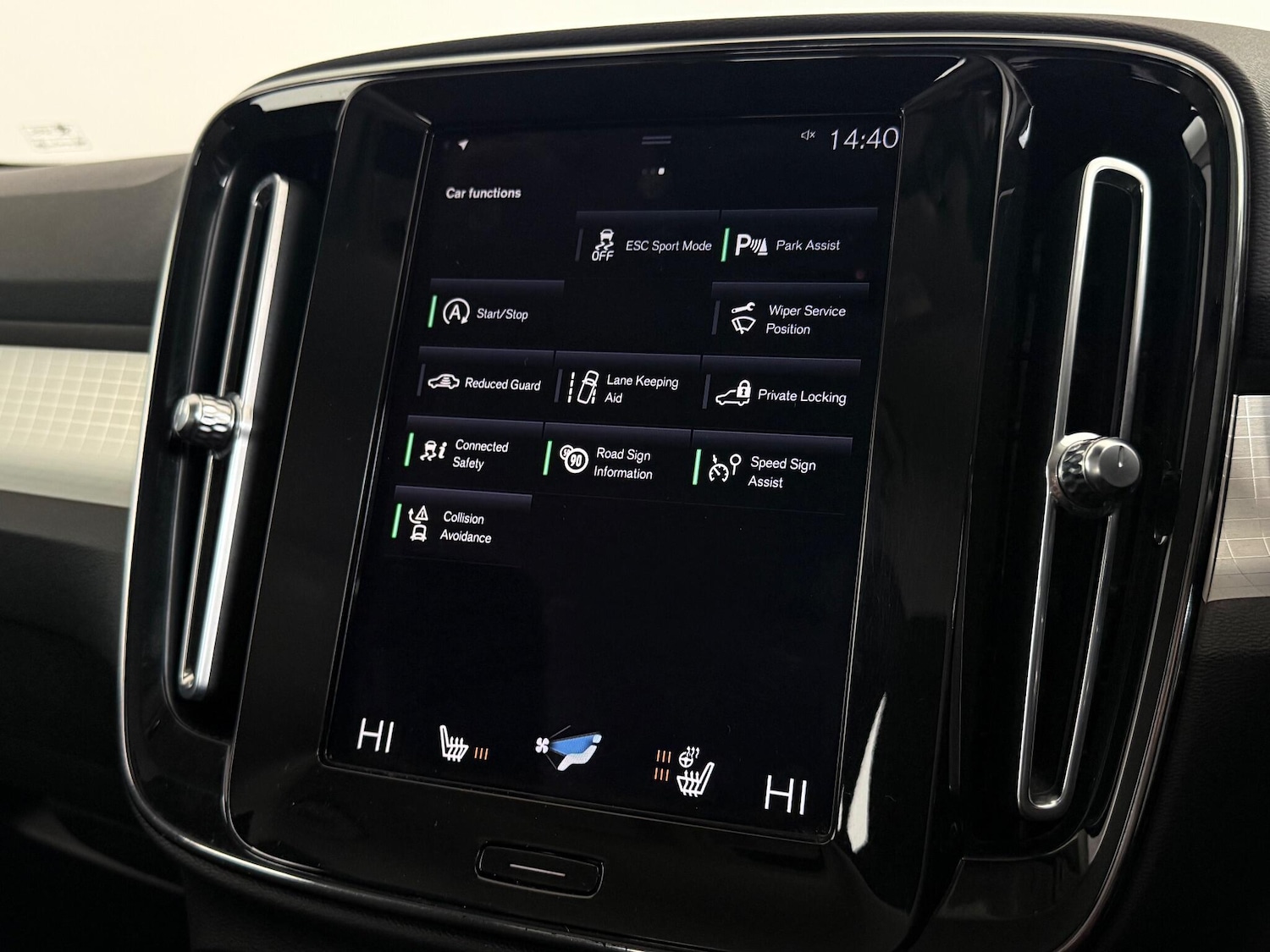 Used Volvo XC40 2021 for sale - 77181190: Photo 27