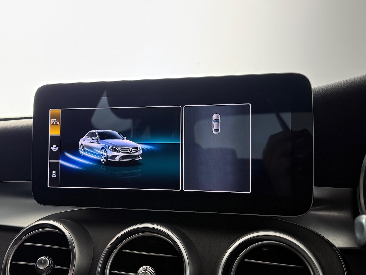 Used Mercedes-Benz C Class 2021 for sale - 77221988: Photo 30