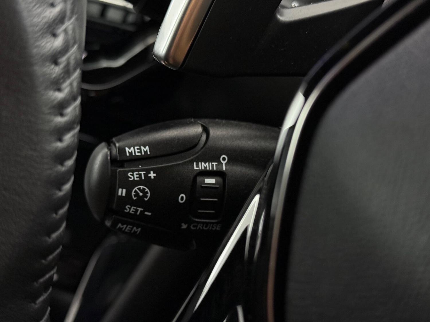 Used Peugeot 2008 2023 for sale - 76468296: Photo 27