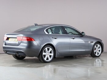 Used Jaguar XE 2018 for sale - 78549361: Photo